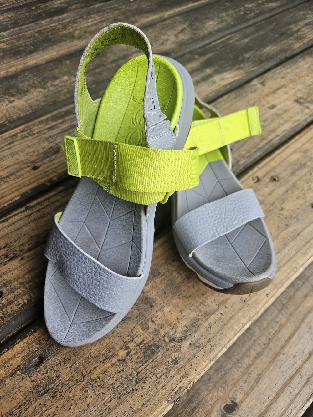Spyder Campie Grey Neon Lime Green Platform Sandals Women's Size 8M